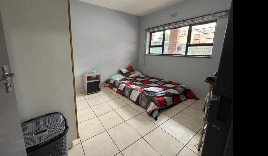 2 Bedroom Property for Sale in Crown Gauteng