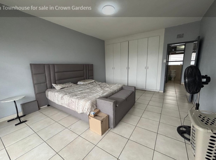 2 Bedroom Property for Sale in Crown Gauteng