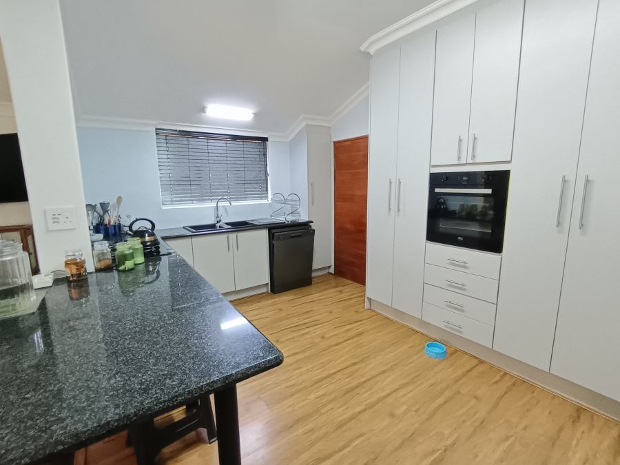 3 Bedroom Property for Sale in South Crest Gauteng