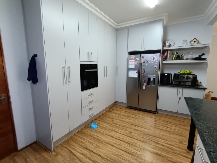 3 Bedroom Property for Sale in South Crest Gauteng