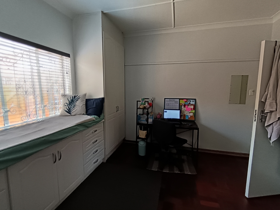 3 Bedroom Property for Sale in South Crest Gauteng