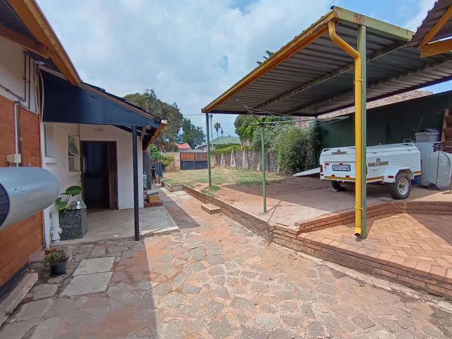 3 Bedroom Property for Sale in South Crest Gauteng