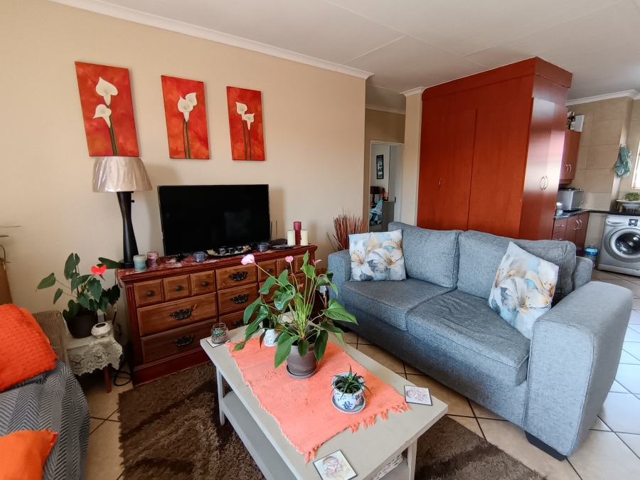 3 Bedroom Property for Sale in New Market Park Gauteng