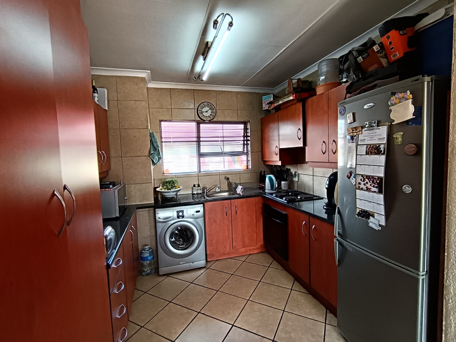 3 Bedroom Property for Sale in New Market Park Gauteng