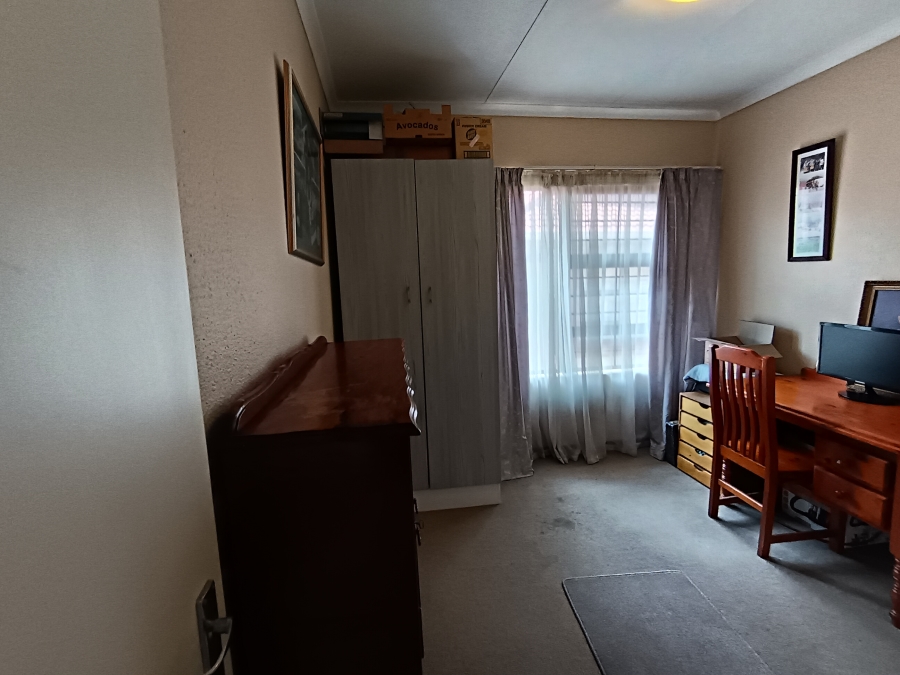 3 Bedroom Property for Sale in New Market Park Gauteng