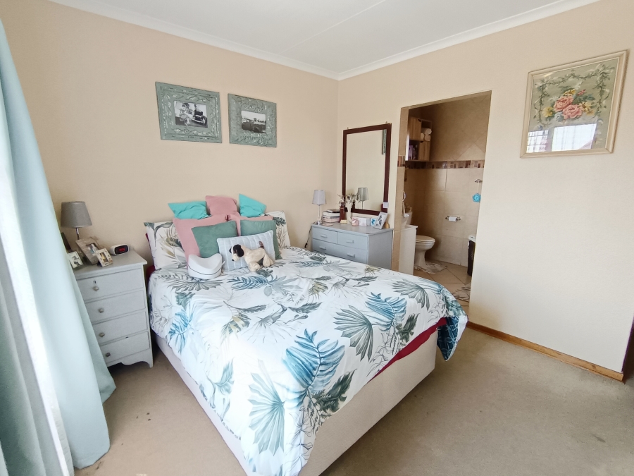 3 Bedroom Property for Sale in New Market Park Gauteng