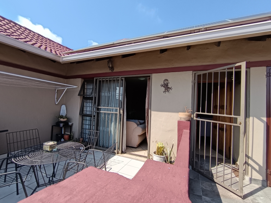 3 Bedroom Property for Sale in New Market Park Gauteng