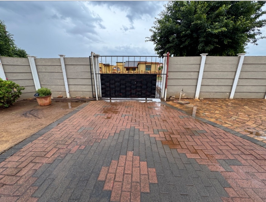 3 Bedroom Property for Sale in Ennerdale Gauteng