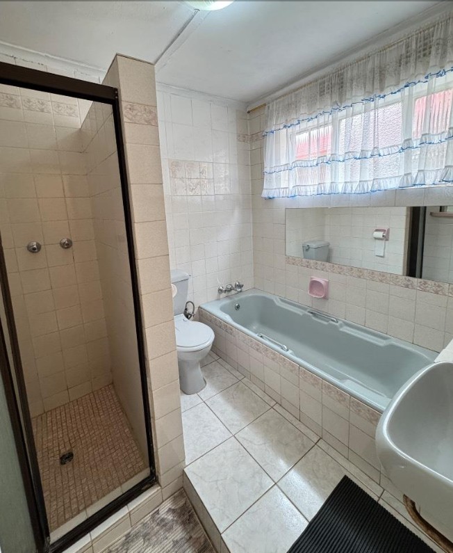 3 Bedroom Property for Sale in Ennerdale Gauteng