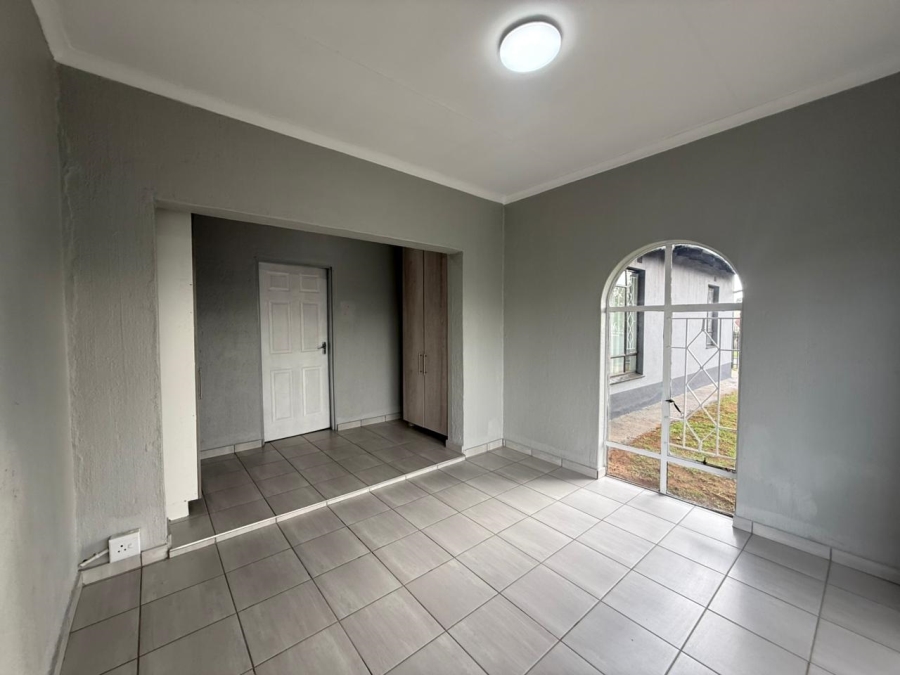 To Let 2 Bedroom Property for Rent in Norkem Park Gauteng