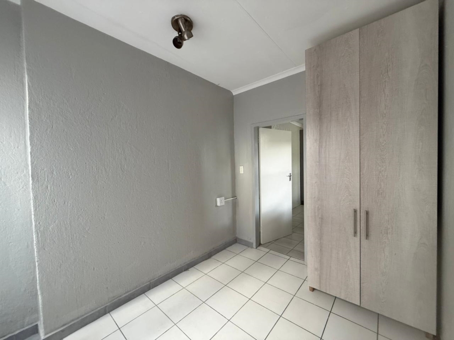 To Let 2 Bedroom Property for Rent in Norkem Park Gauteng