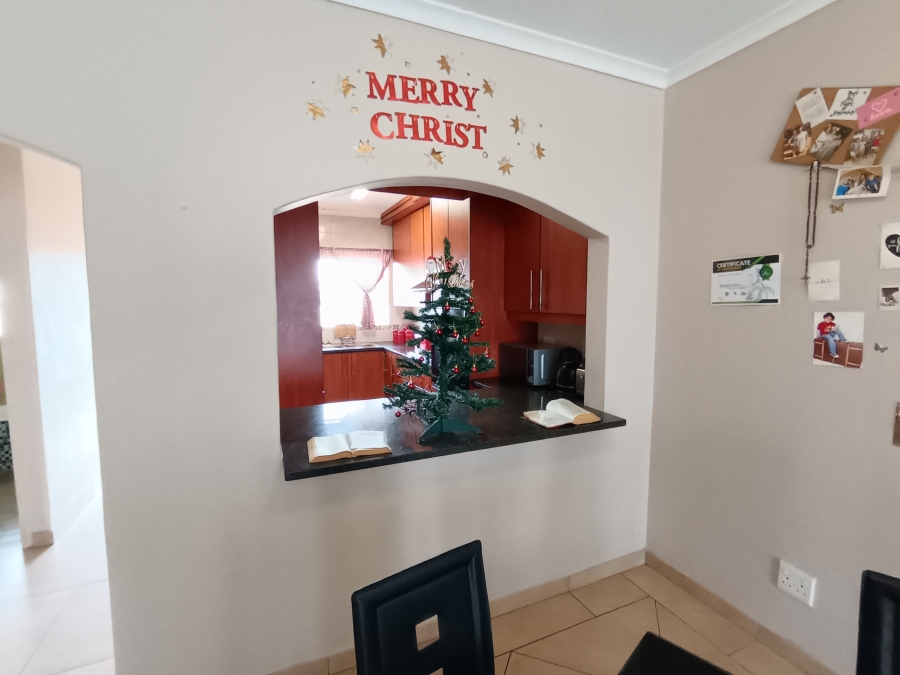 3 Bedroom Property for Sale in Brackendowns Gauteng