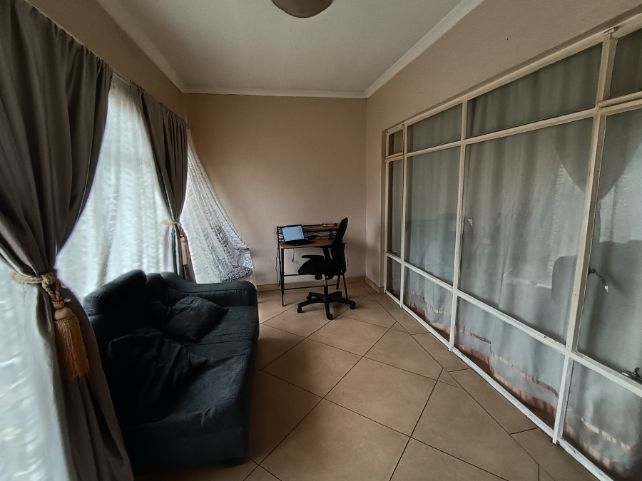 3 Bedroom Property for Sale in Brackendowns Gauteng