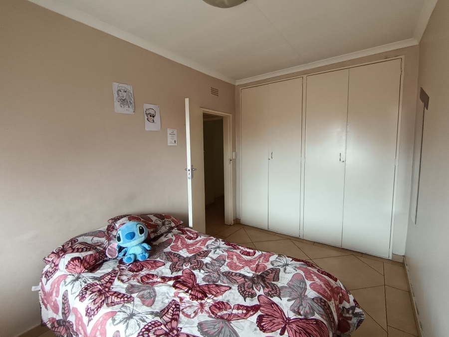 3 Bedroom Property for Sale in Brackendowns Gauteng