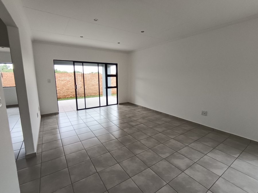 2 Bedroom Property for Sale in Brackendowns Gauteng