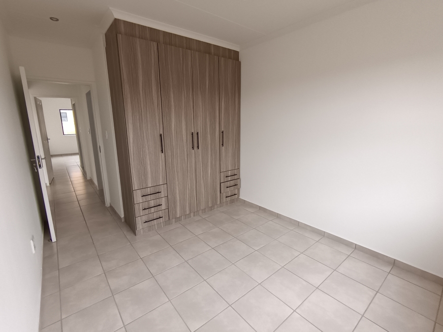 2 Bedroom Property for Sale in Brackendowns Gauteng