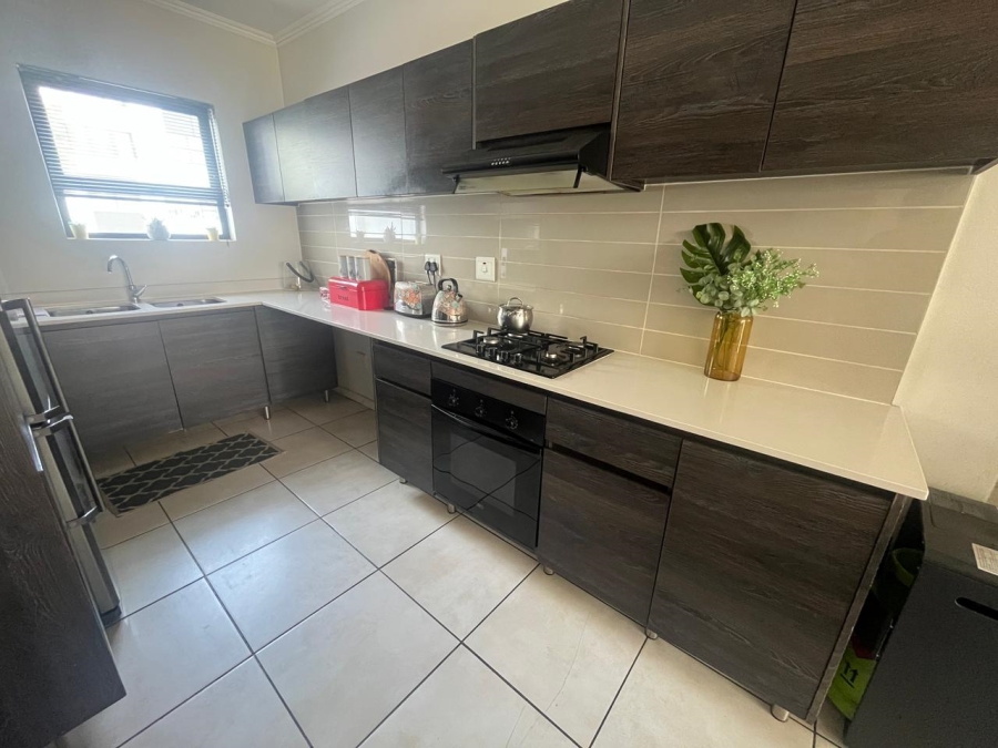 3 Bedroom Property for Sale in Oakdene Gauteng