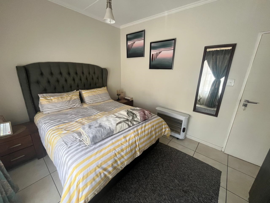 3 Bedroom Property for Sale in Oakdene Gauteng