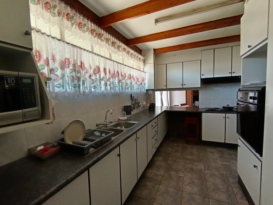 5 Bedroom Property for Sale in South Crest Gauteng