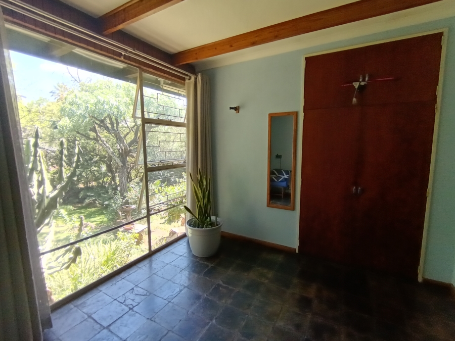 5 Bedroom Property for Sale in South Crest Gauteng