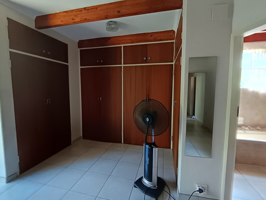 5 Bedroom Property for Sale in South Crest Gauteng