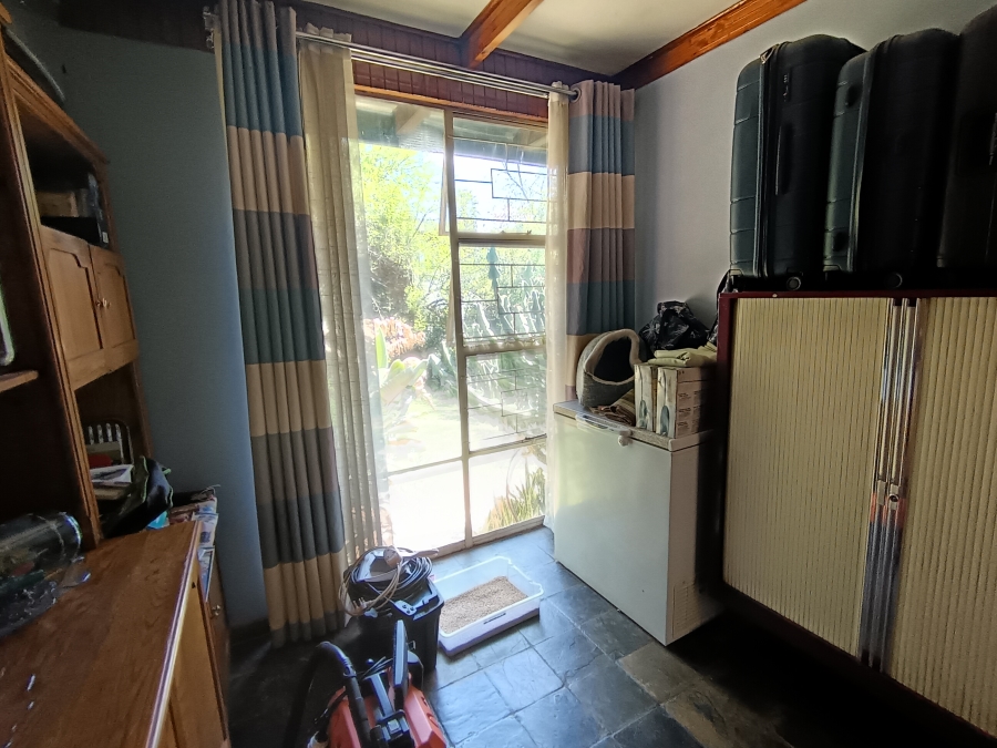 5 Bedroom Property for Sale in South Crest Gauteng