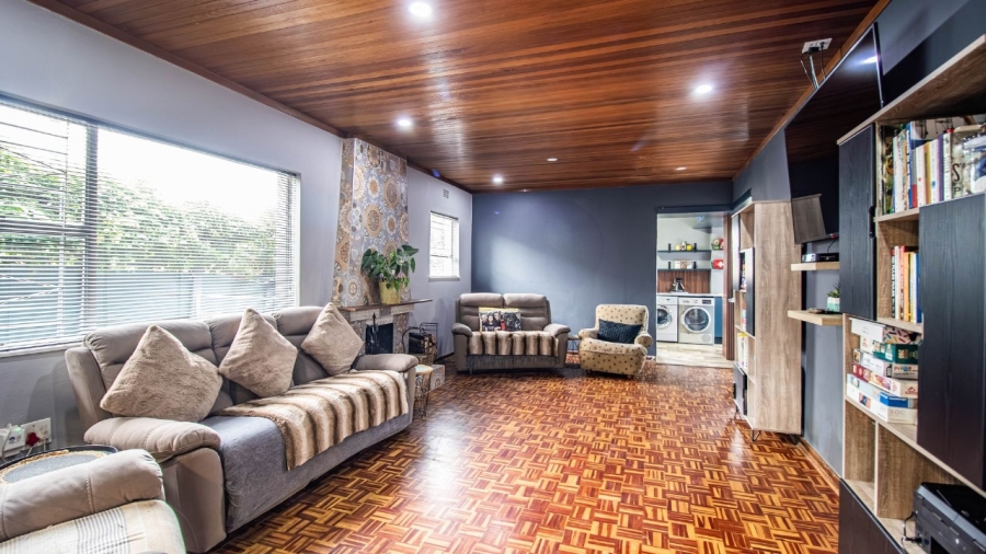 4 Bedroom Property for Sale in Verwoerdpark Gauteng