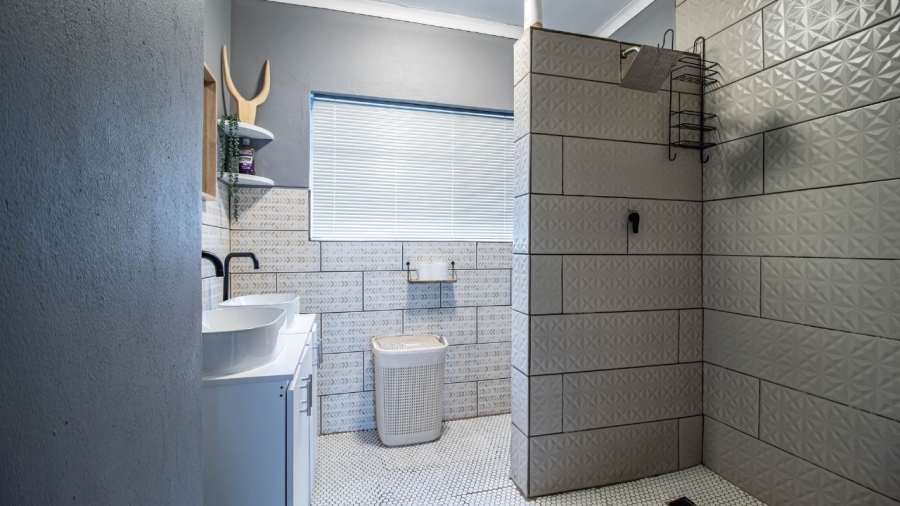 4 Bedroom Property for Sale in Verwoerdpark Gauteng