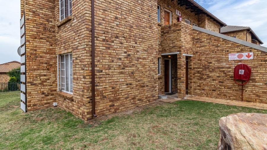 2 Bedroom Property for Sale in Elandspark Gauteng
