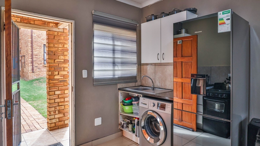 2 Bedroom Property for Sale in Elandspark Gauteng