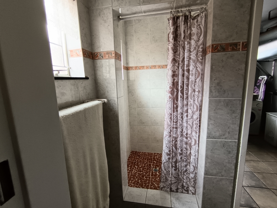 3 Bedroom Property for Sale in Brackenhurst Gauteng