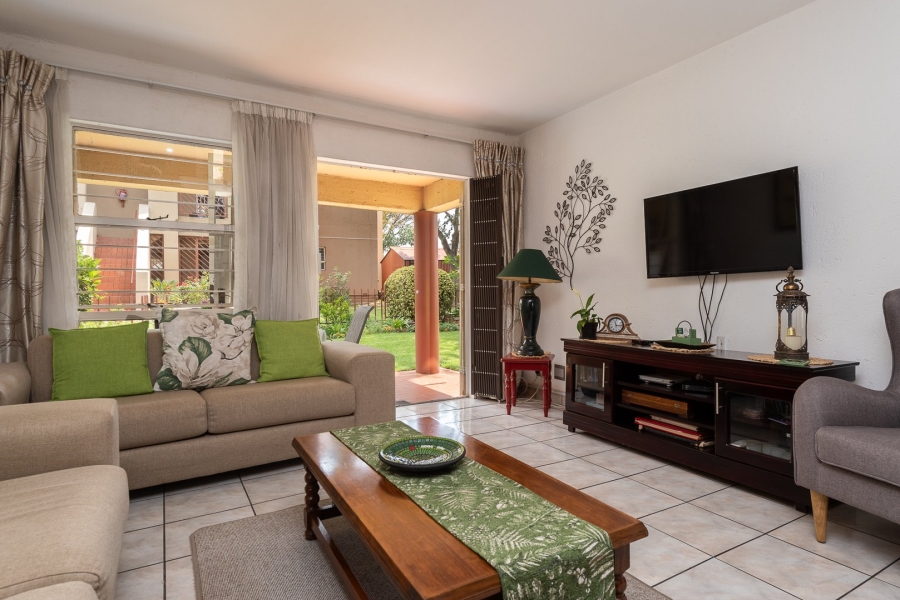 3 Bedroom Property for Sale in Brackendowns Gauteng