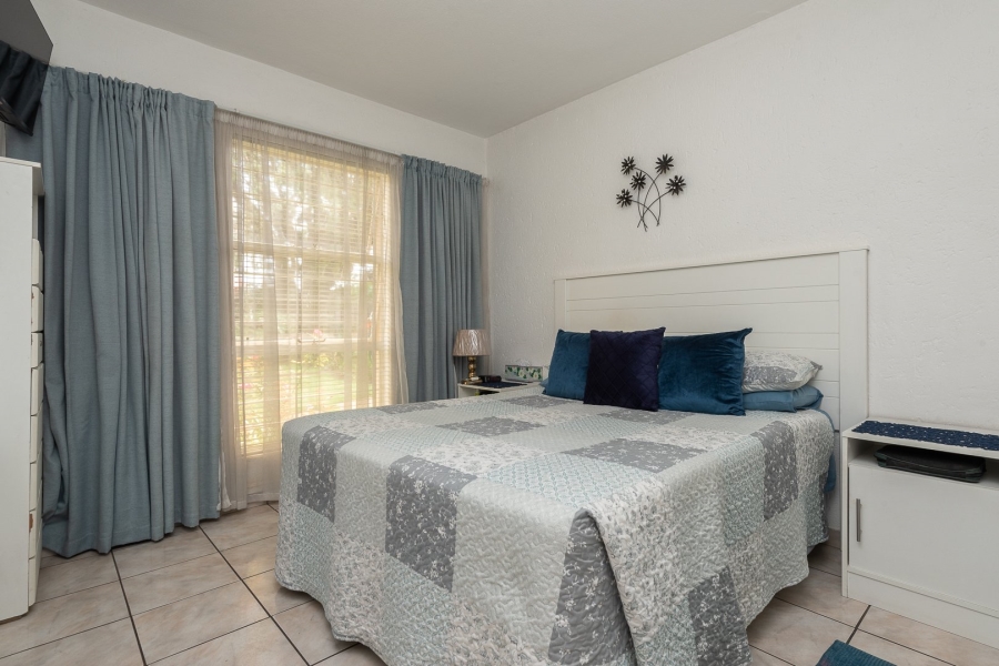 3 Bedroom Property for Sale in Brackendowns Gauteng