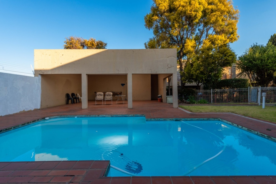 3 Bedroom Property for Sale in Brackendowns Gauteng