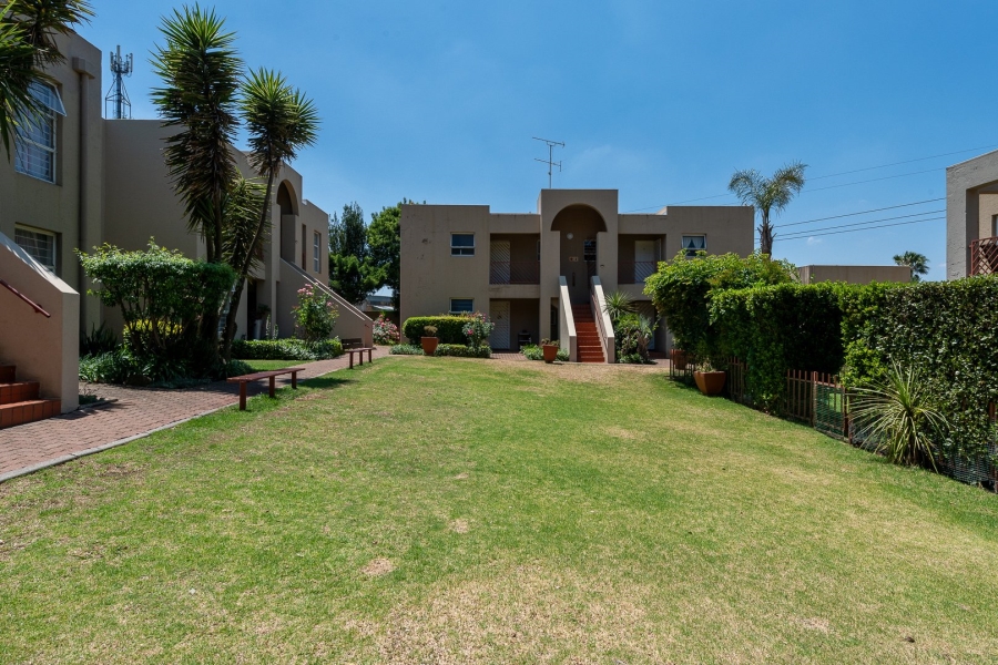 3 Bedroom Property for Sale in Brackendowns Gauteng