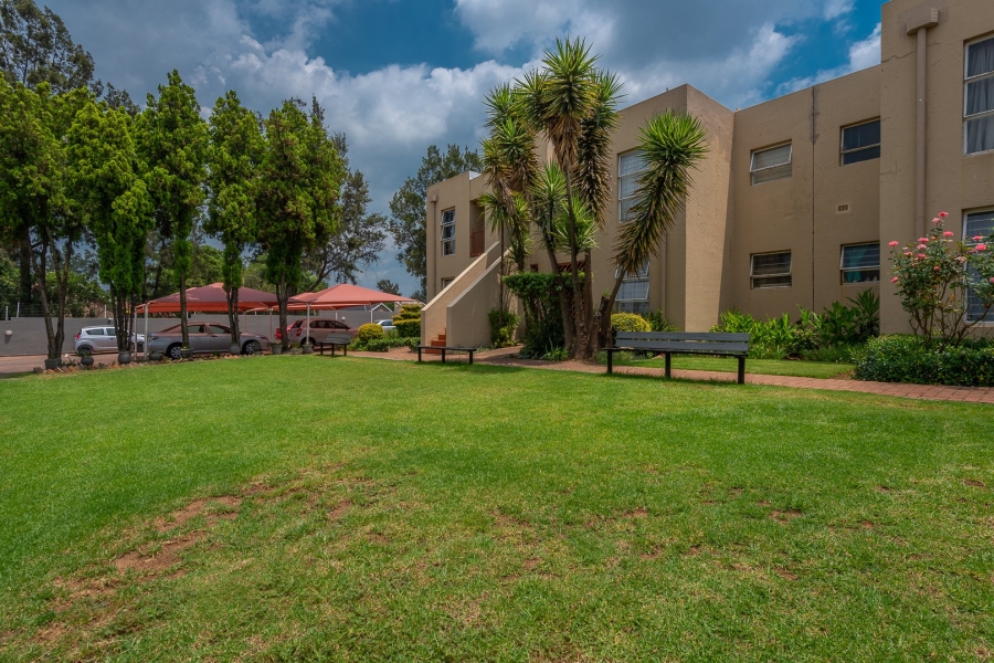 3 Bedroom Property for Sale in Brackendowns Gauteng