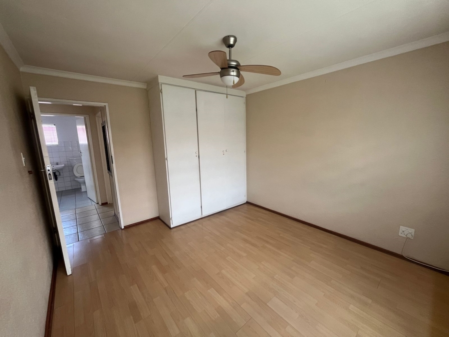 2 Bedroom Property for Sale in Meyersdal Gauteng