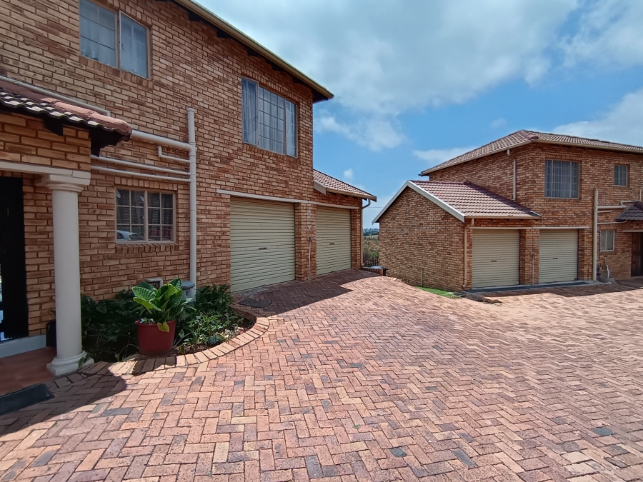 3 Bedroom Property for Sale in Elandspark Gauteng