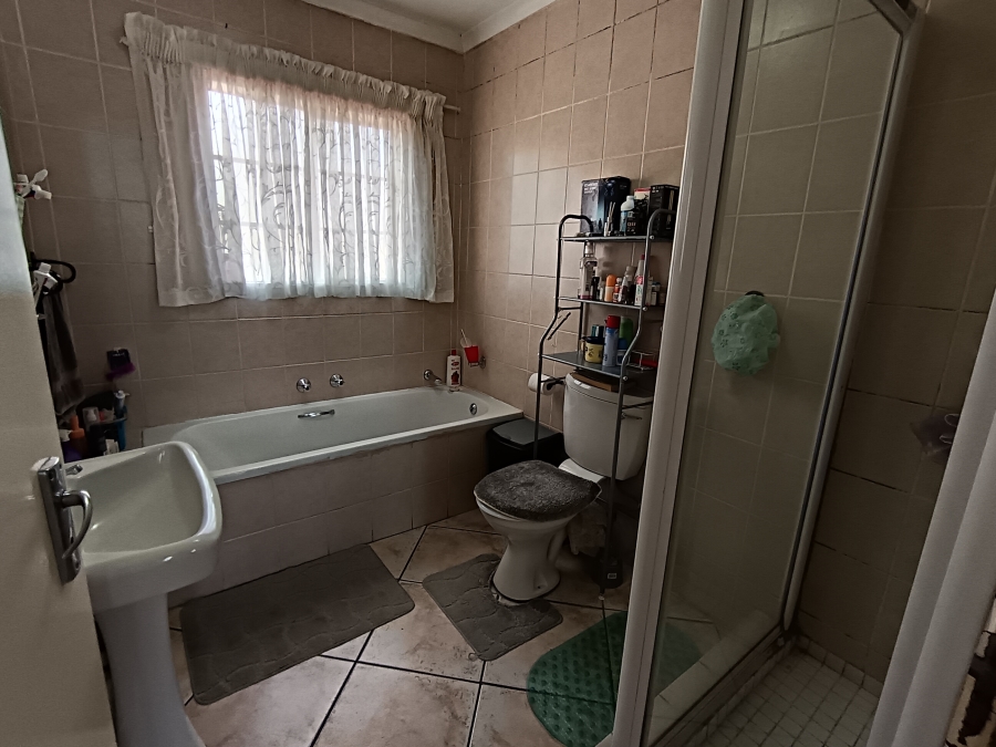 3 Bedroom Property for Sale in Elandspark Gauteng