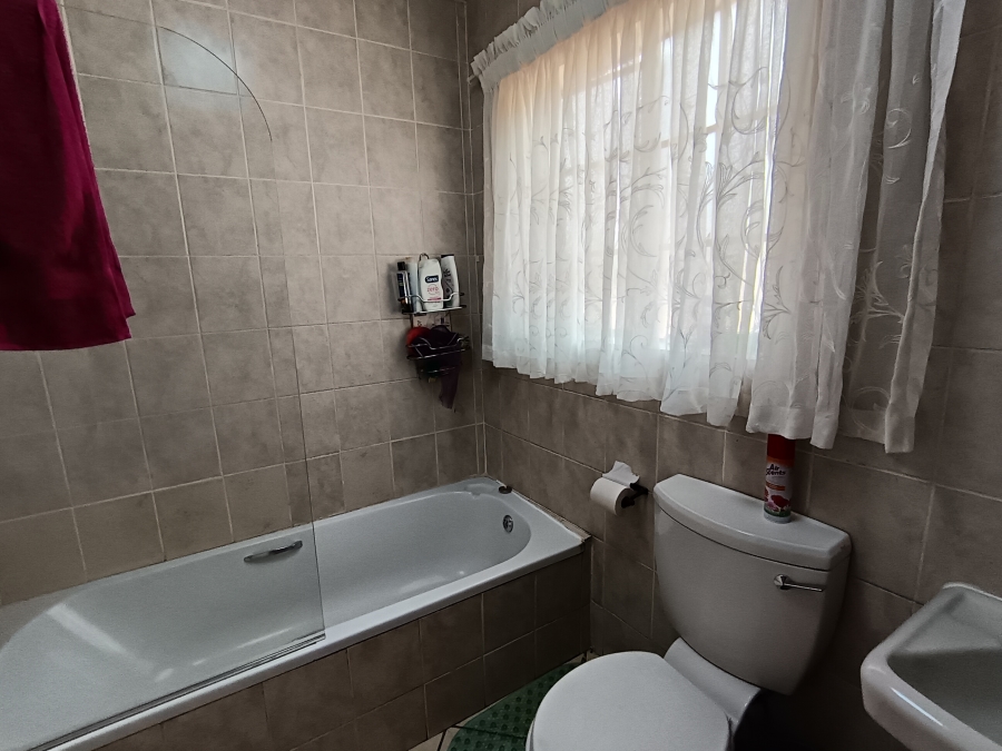 3 Bedroom Property for Sale in Elandspark Gauteng