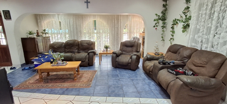 5 Bedroom Property for Sale in Pretoria Gardens Gauteng