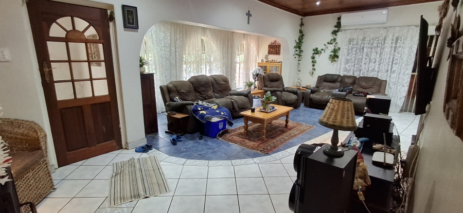 5 Bedroom Property for Sale in Pretoria Gardens Gauteng