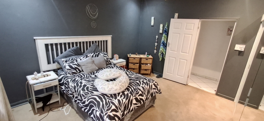 5 Bedroom Property for Sale in Pretoria Gardens Gauteng