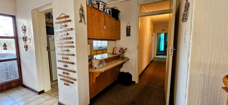 3 Bedroom Property for Sale in Three Rivers Proper Gauteng