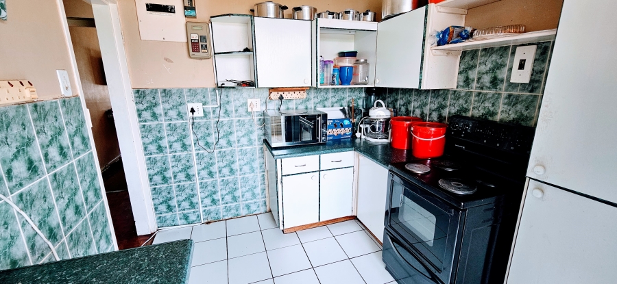 2 Bedroom Property for Sale in Three Rivers Proper Gauteng