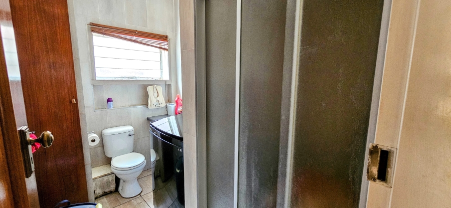 3 Bedroom Property for Sale in Three Rivers Proper Gauteng