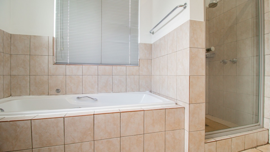 2 Bedroom Property for Sale in Olympus AH Gauteng