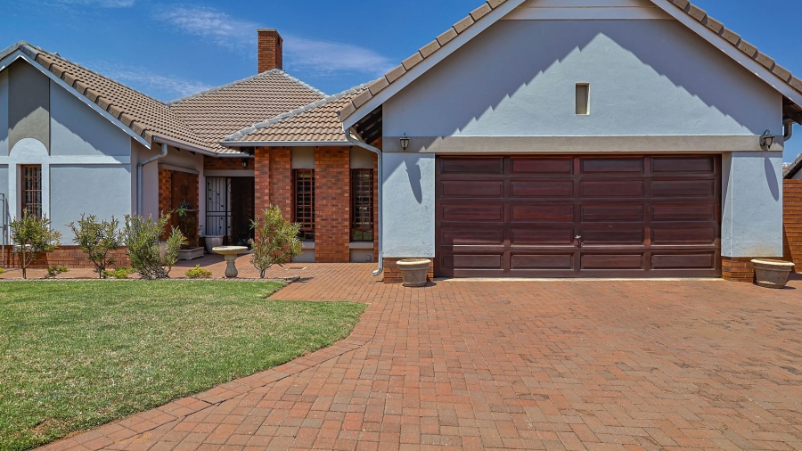 3 Bedroom Property for Sale in Rietvlei Ridge Country Estate Gauteng