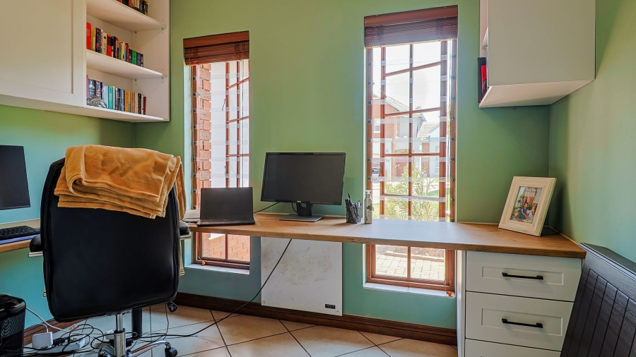 3 Bedroom Property for Sale in Rietvlei Ridge Country Estate Gauteng