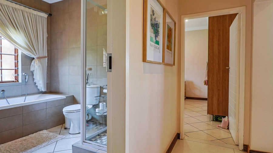 3 Bedroom Property for Sale in Rietvlei Ridge Country Estate Gauteng